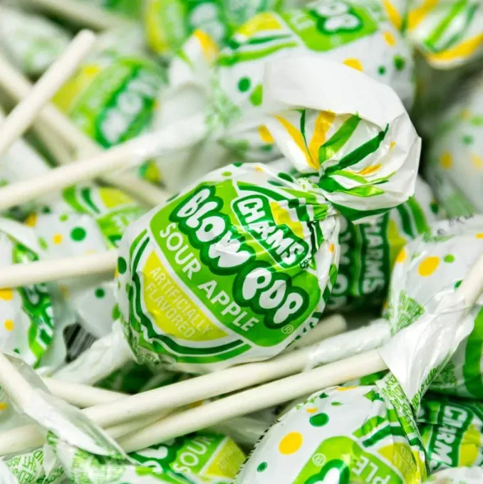 Sour Apple Blow Pop Geek Bar flavor